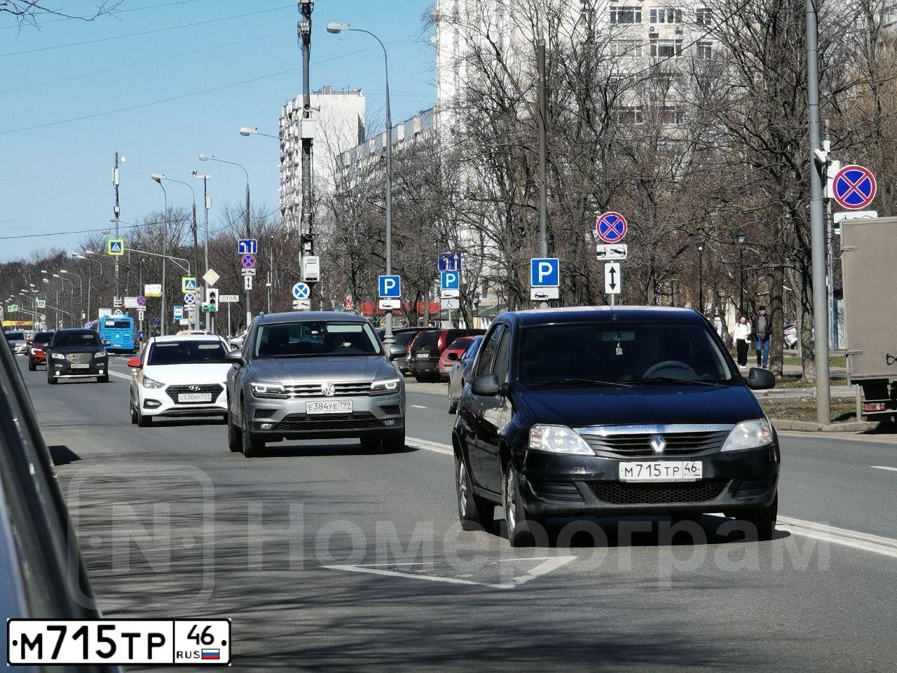 Фото автомобиля RENAULT LOGAN, 2010 — госномер М715ТР46. Цвет: ЧЕРНЫЙ