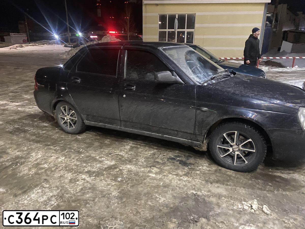 Фото автомобиля LADA 2170 PRIORA, 2008 — госномер С364РС102. Цвет: СИНЕ-ЧЕРНЫЙ