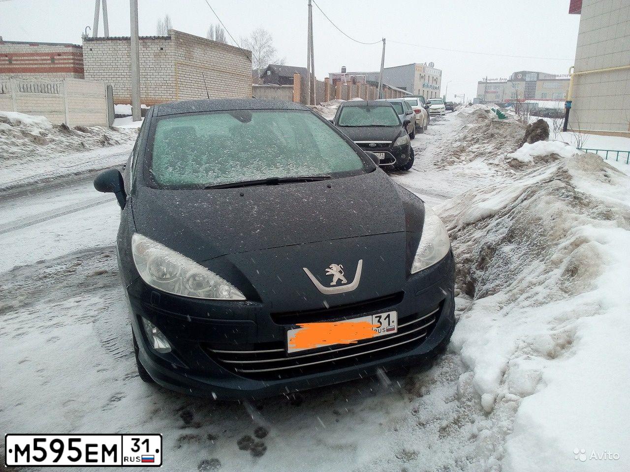 Фото автомобиля CHEVROLET NIVA, 2010 — госномер М595ЕМ31. Цвет: СВЕТЛО-СЕРЕБРИСТЫЙ  МЕТАЛЛИК