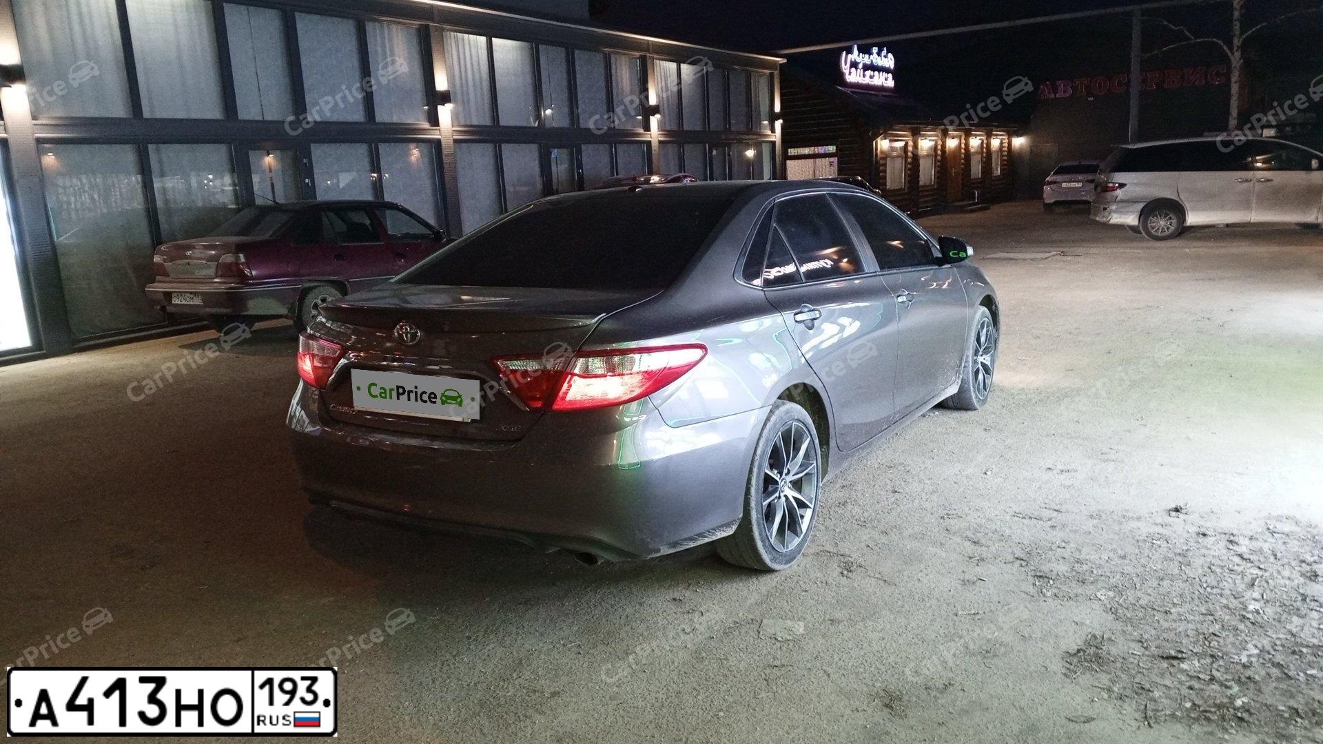 Фото автомобиля TOYOTA CAMRY, 2016 — госномер Н890ЕА180. Цвет: СЕРЫЙ