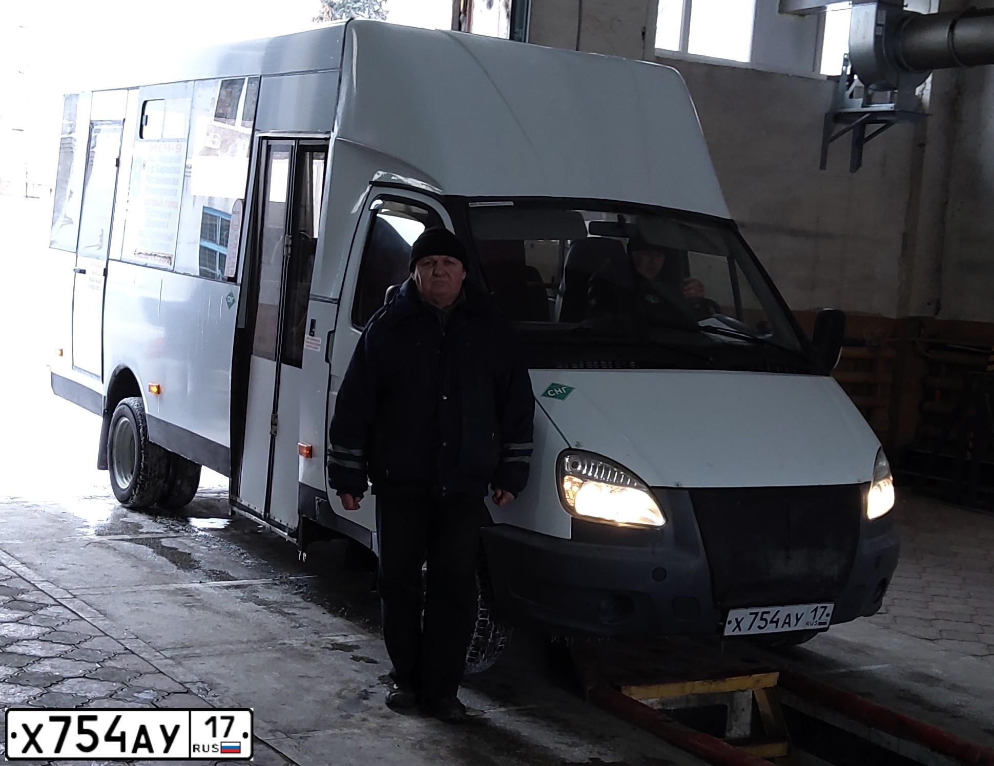 Фото автомобиля GAZ 3221 GAZEL, 2015 — госномер А643УН155. Цвет: БЕЛЫЙ