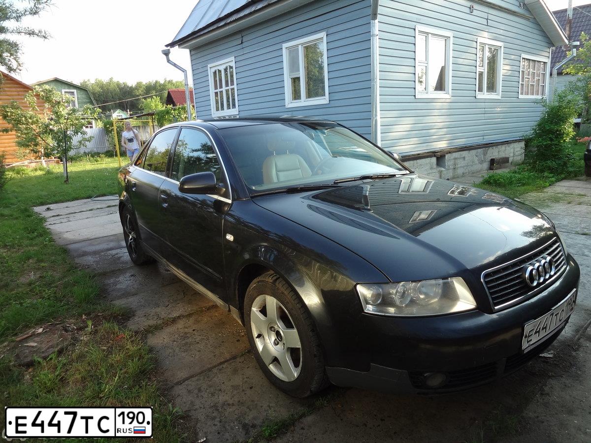 Фото автомобиля AUDI A4, 2001 — госномер Е447ТС190. Цвет: ЧЕРНЫЙ