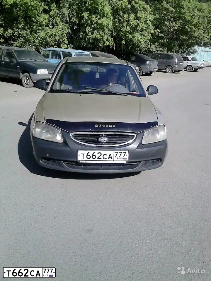 Фото автомобиля TAGAZ ACCENT, 2005 — госномер Т662СА777. Цвет: БЕЖЕВЫЙ