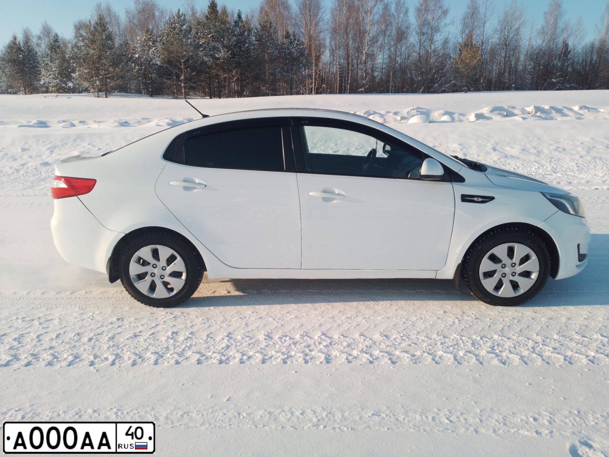 Фото автомобиля CHEVROLET CRUZE, 2012 — госномер Р897УС40. Цвет: Белый