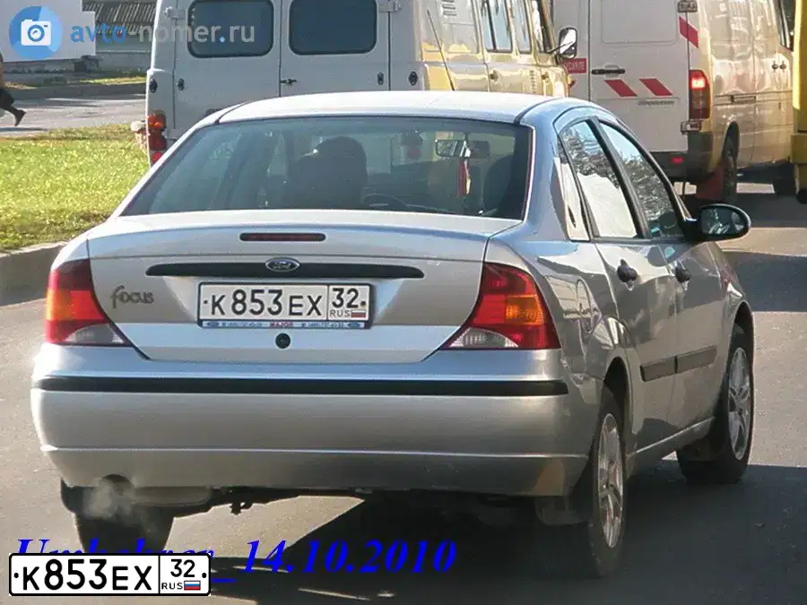 Фото автомобиля FORD FOCUS, 2003 — госномер М776ЕА67. Цвет: Серебристый