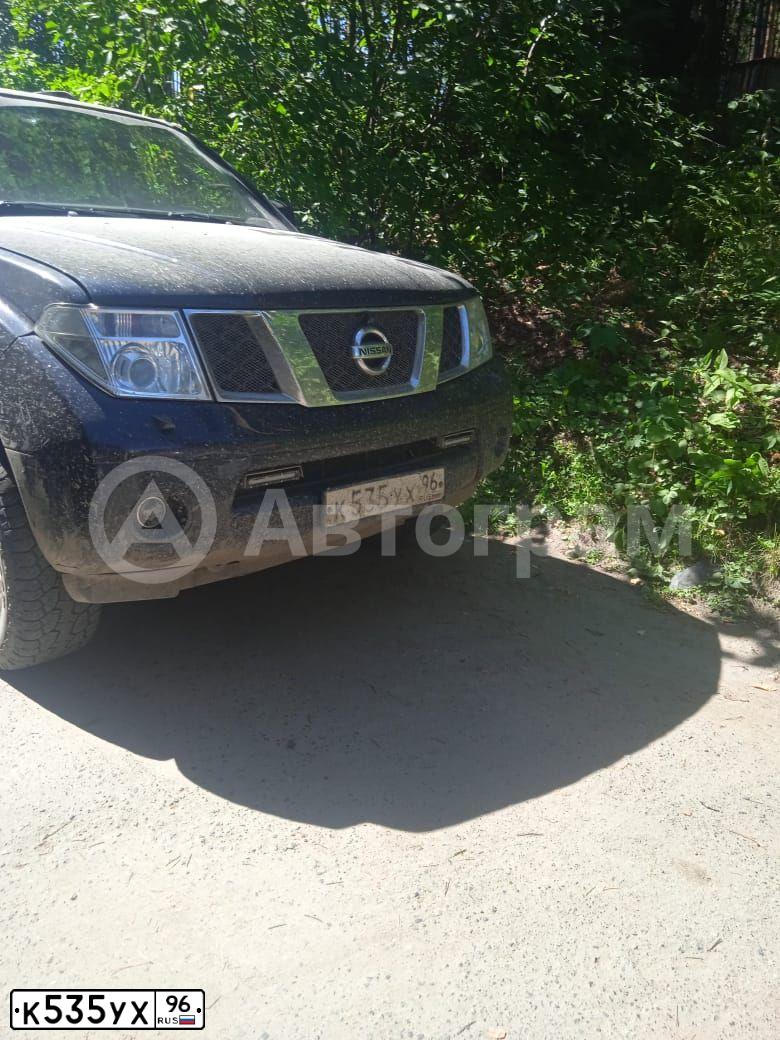 Фото автомобиля NISSAN PATHFINDER, 2008 — госномер К535УХ96. Цвет: ЧЕРНЫЙ
