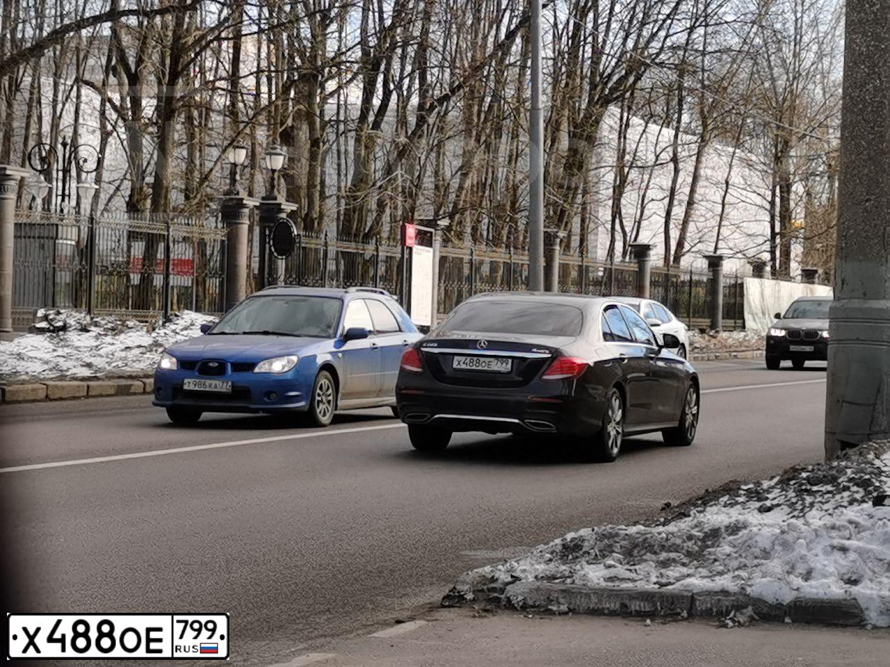Фото автомобиля MERCEDES E-KLASSE, 2019 — госномер В799МТ797. Цвет: ЧЕРНЫЙ