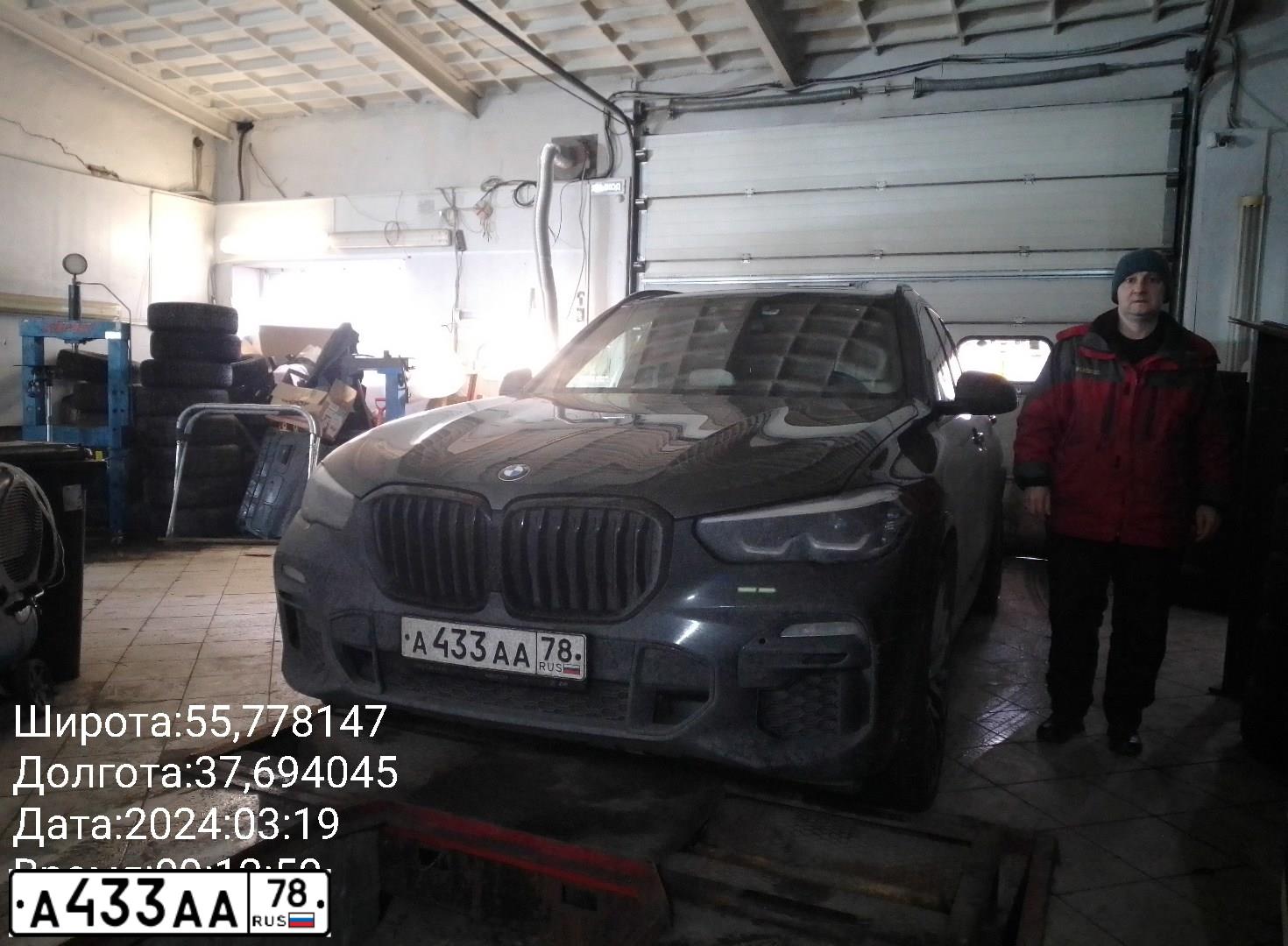Фото автомобиля MERCEDES M-KLASSE, 2013 — госномер О448НМ198. Цвет: ЧЕРНЫЙ