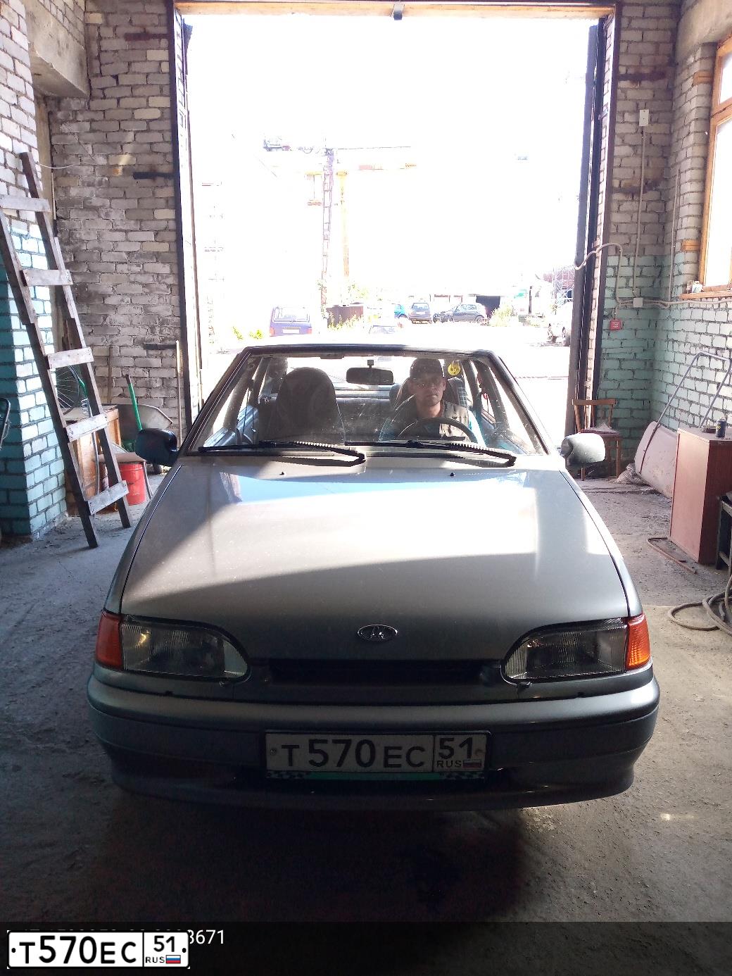 Фото автомобиля LADA 2114 SAMARA, 2007 — госномер Т570ЕС51. Цвет: СРЕДНИЙ СЕРО-ЗЕЛЕНЫЙ МЕТ.