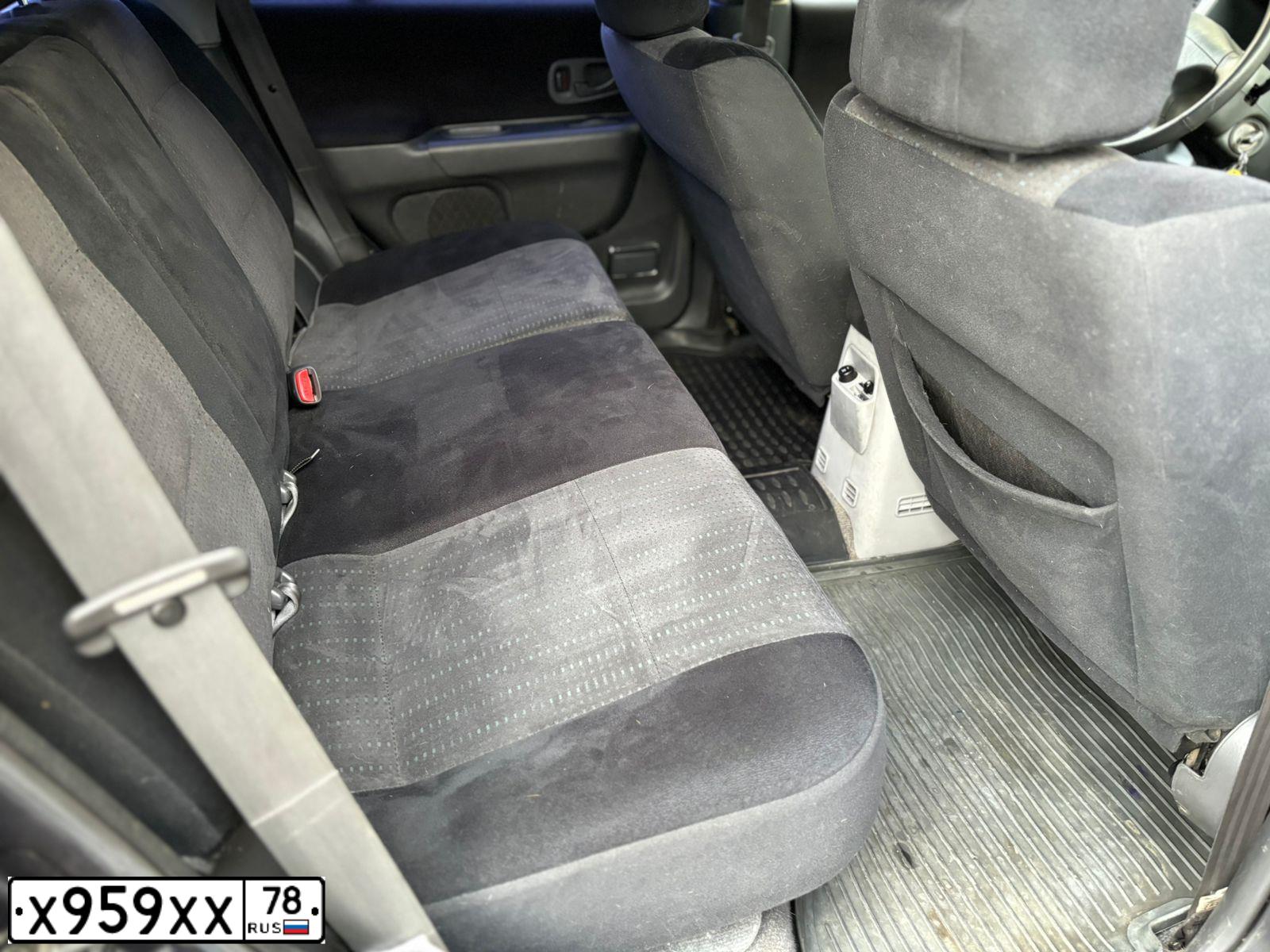 Фото автомобиля VOLKSWAGEN PASSAT, 1992 — госномер Х959ХХ78. Цвет: ЧЕРНЫЙ