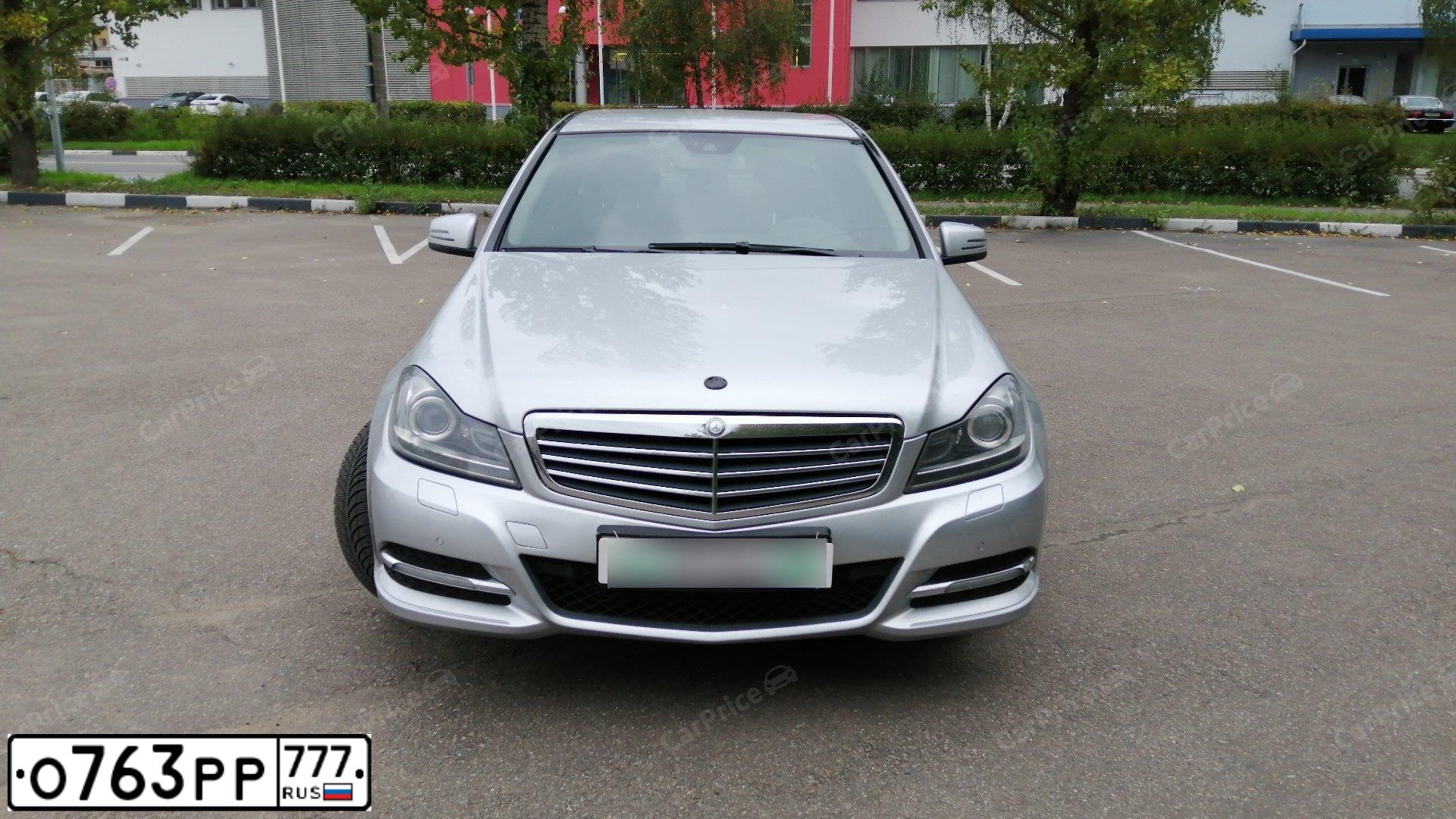 Фото автомобиля MERCEDES-BENZ C180, 2012 — госномер Т150УУ198. Цвет: Серебристый