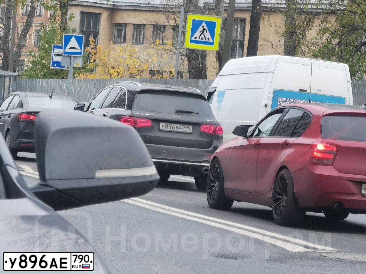 Фото автомобиля MERCEDES-BENZ GLC300, 2020 — госномер Т456ОН797. Цвет: ЧЕРНЫЙ