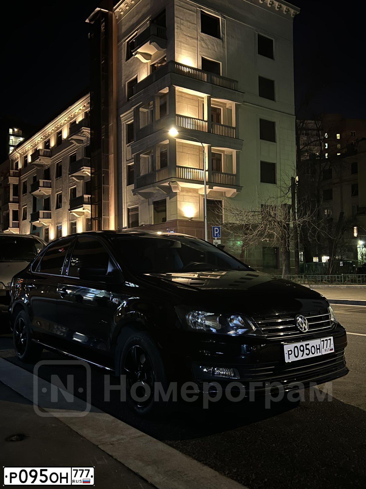 Фото автомобиля TOYOTA COROLLA, 1991 — госномер Р095ОН777. Цвет: КРАСНЫЙ