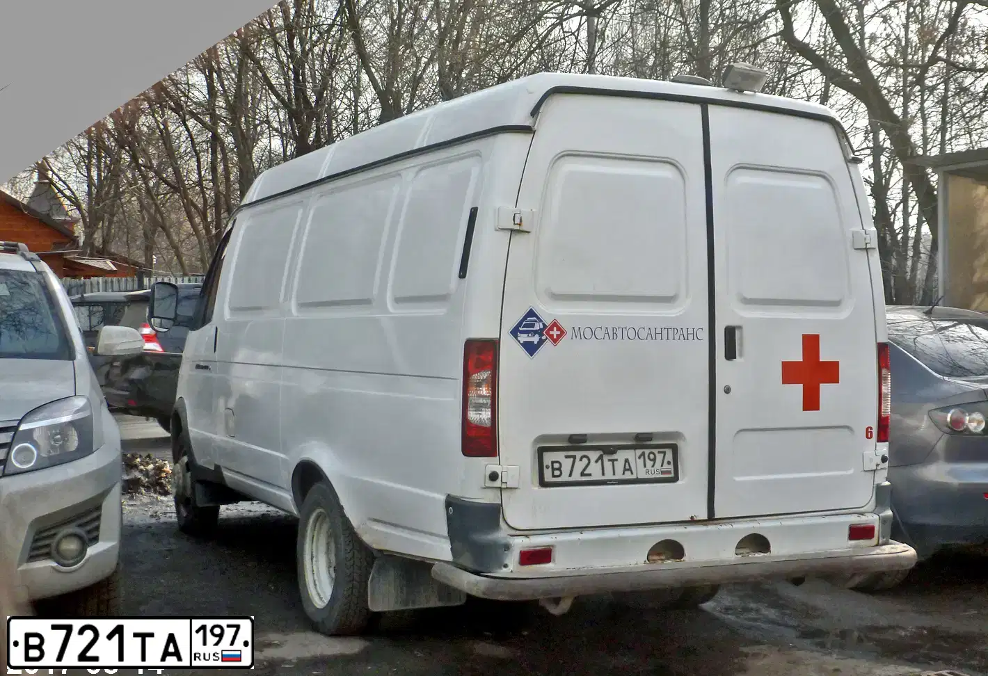Фото автомобиля GAZ 2705 EL, 2012 — госномер В721ТА197. Цвет: Белый