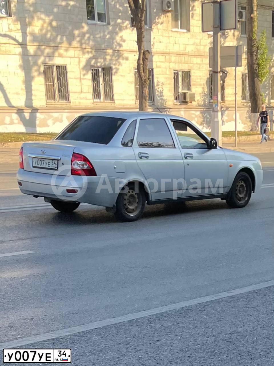 Фото автомобиля LАDА РRIОRА 217030, 2012 — госномер У007УЕ34. Цвет: СВЕТЛО СЕРЕБРИСТЫЙ МЕТАЛЛ