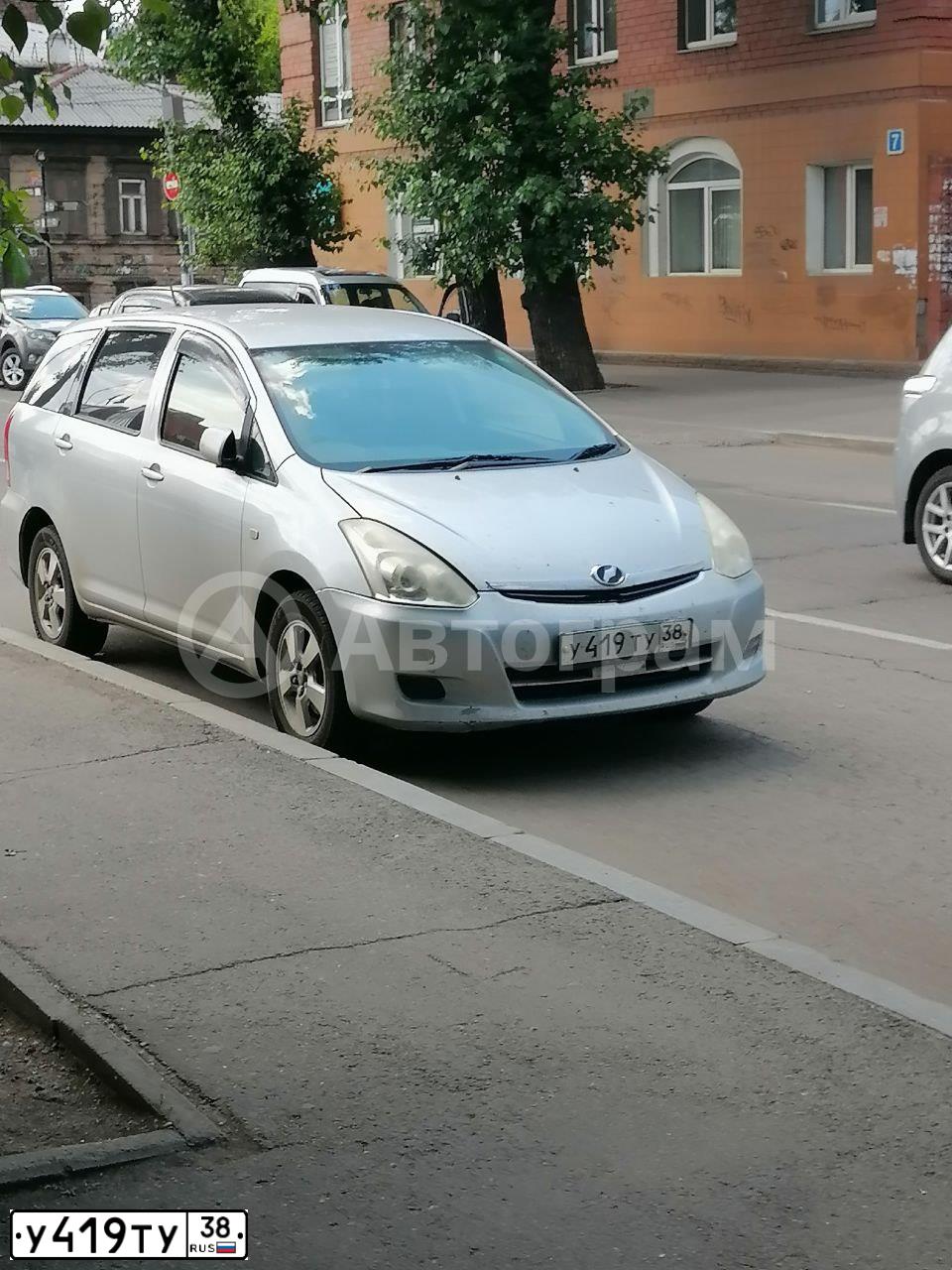 Фото автомобиля TOYOTA WISH, 2006 — госномер У419ТУ38