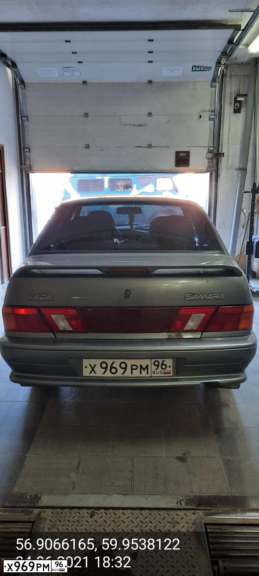 Фото автомобиля VOLKSWAGEN TIGUAN, 2008 — госномер Х696РМ96. Цвет: ЧЕРНЫЙ