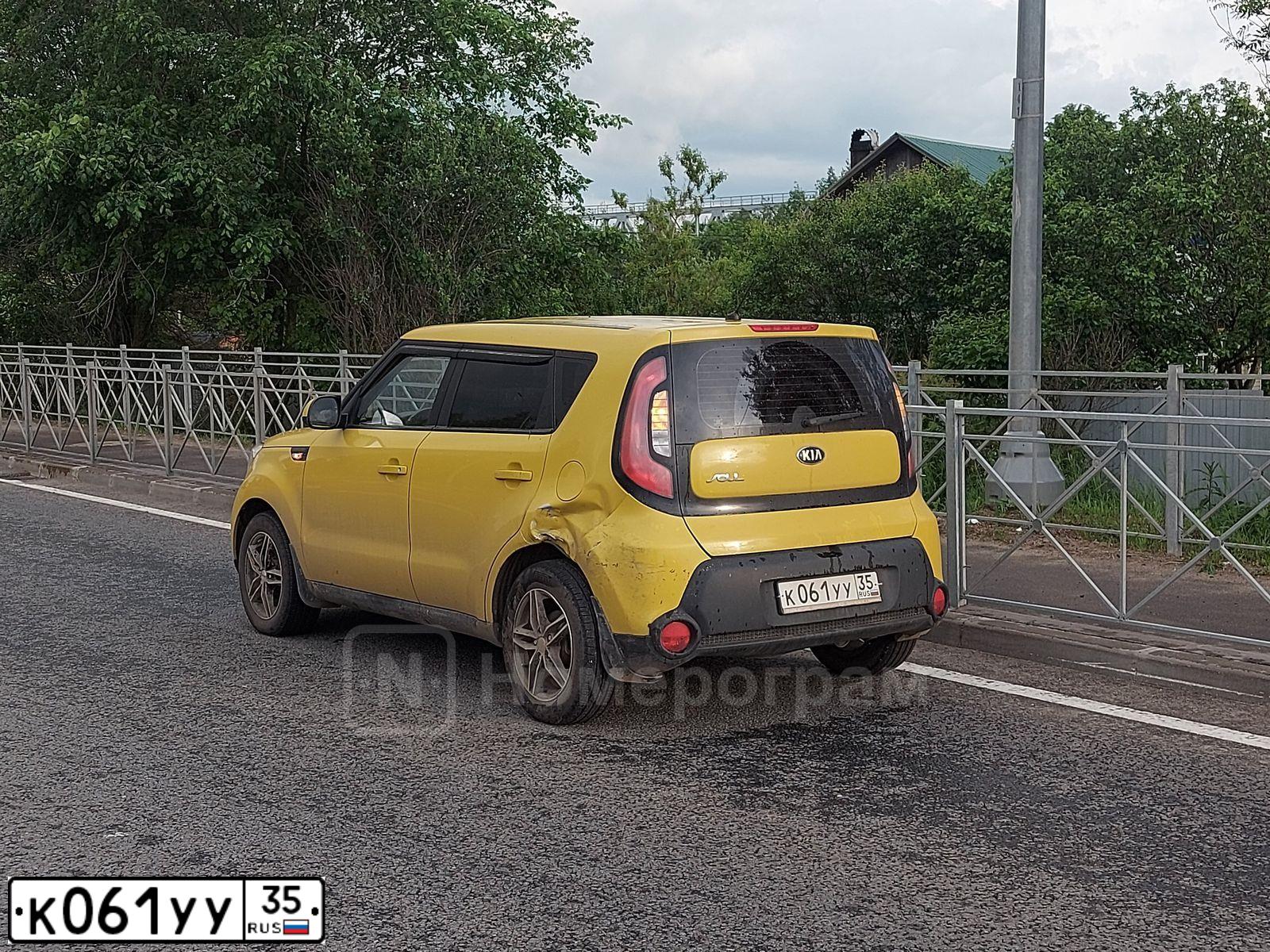 Фото автомобиля KIA SOUL, 2015 — госномер К061УУ35. Цвет: Оранжевый