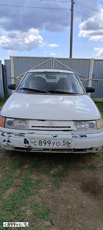 Фото автомобиля LADA 2110, 2000 — госномер С899УО56. Цвет: ЯРКО-БЕЛЫЙ