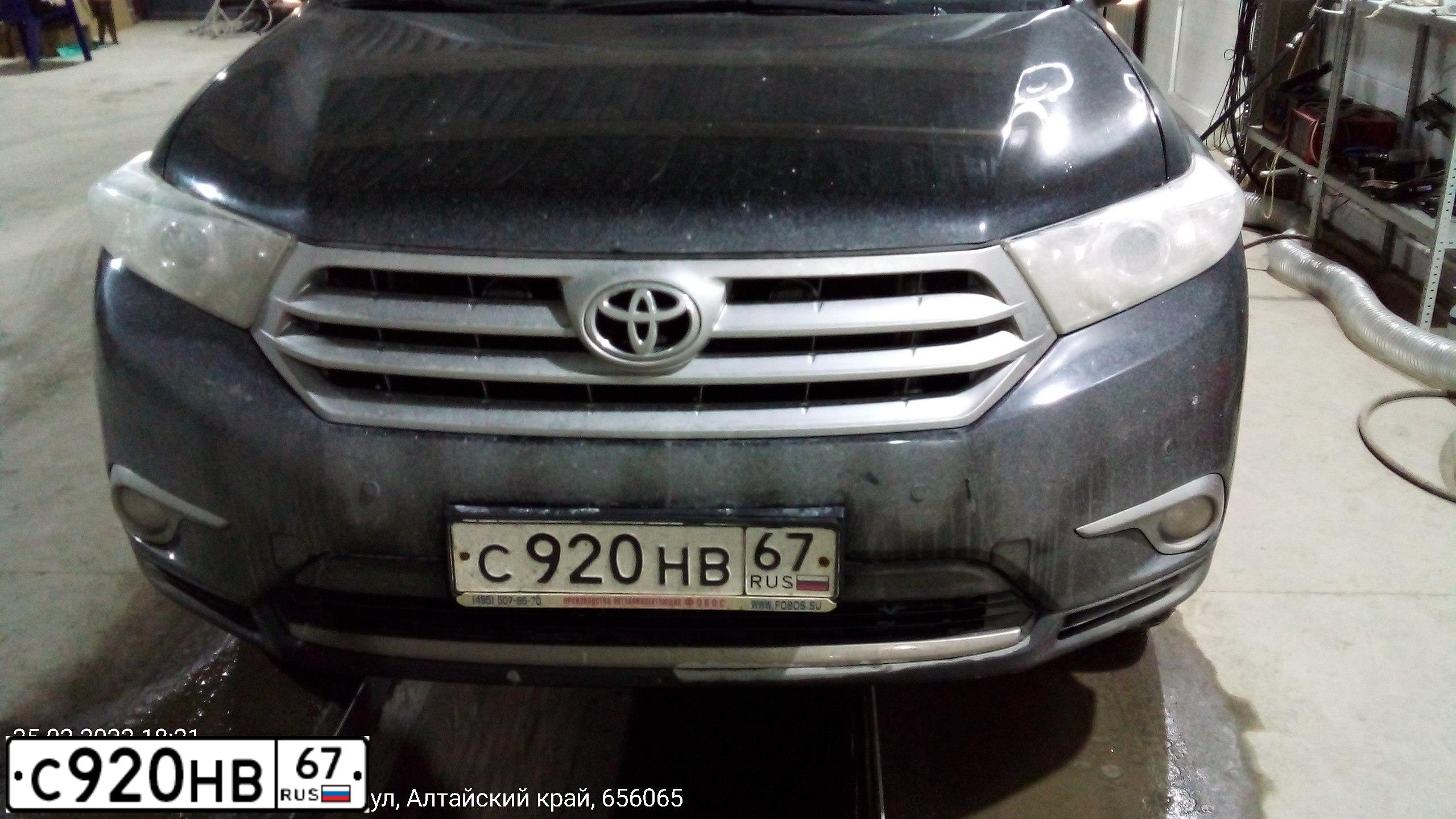 Фото автомобиля TOYOTA HIGHLANDER, 2012 — госномер М998СХ154. Цвет: ЧЕРНЫЙ