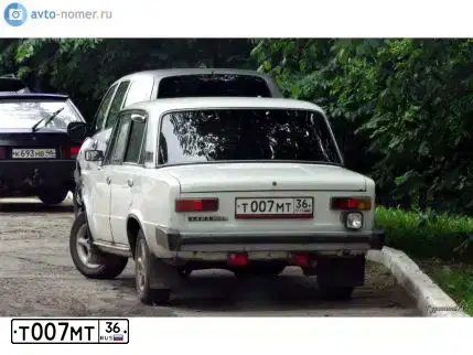 Фото автомобиля LADA 2101 LADA, 1985 — госномер Т007МТ36. Цвет: БЕЛЫЙ