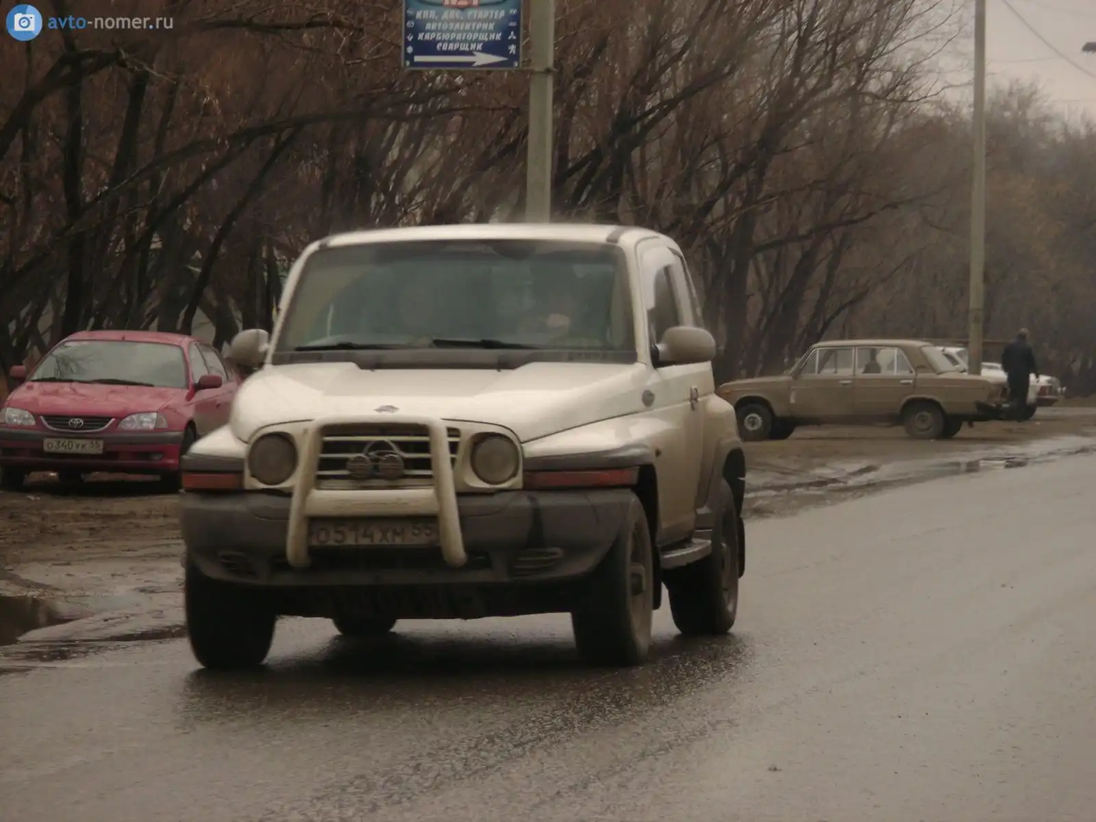 Фото автомобиля TOYOTA AVENSIS, 2001 — госномер В962НТ142. Цвет: КРАСНЫЙ