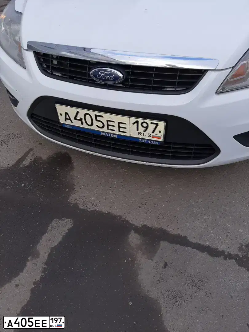 Фото автомобиля FORD FOCUS, 2009 — госномер А533МЕ702. Цвет: Белый