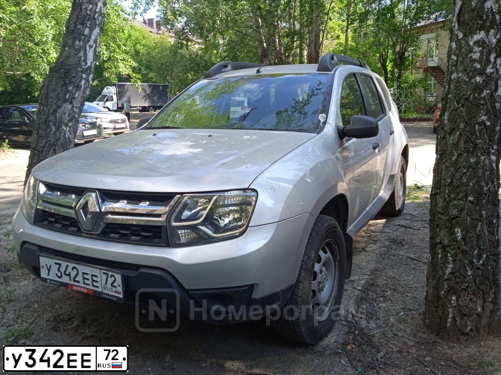 Фото автомобиля RENAULT DUSTER, 2020 — госномер У342ЕЕ72. Цвет: СЕРЫЙ