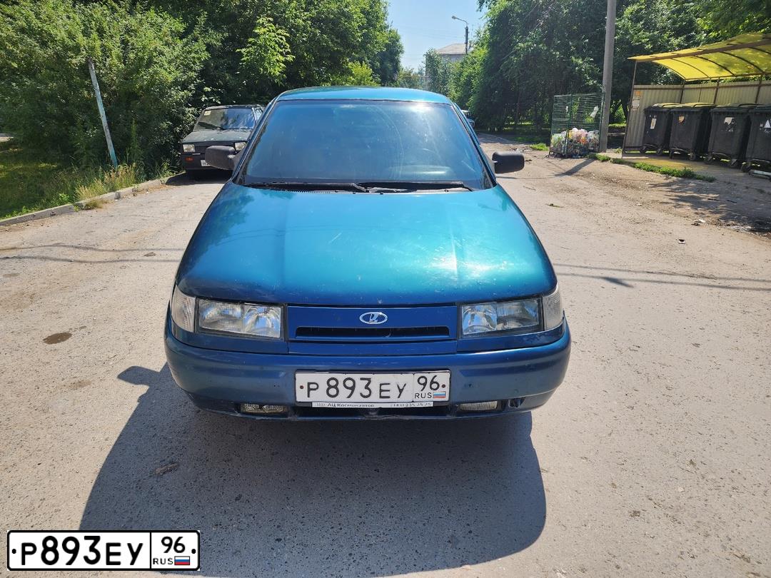 Фото автомобиля LADA 2112 LADA, 2004 — госномер Р893ЕУ96. Цвет: сине-зеленый