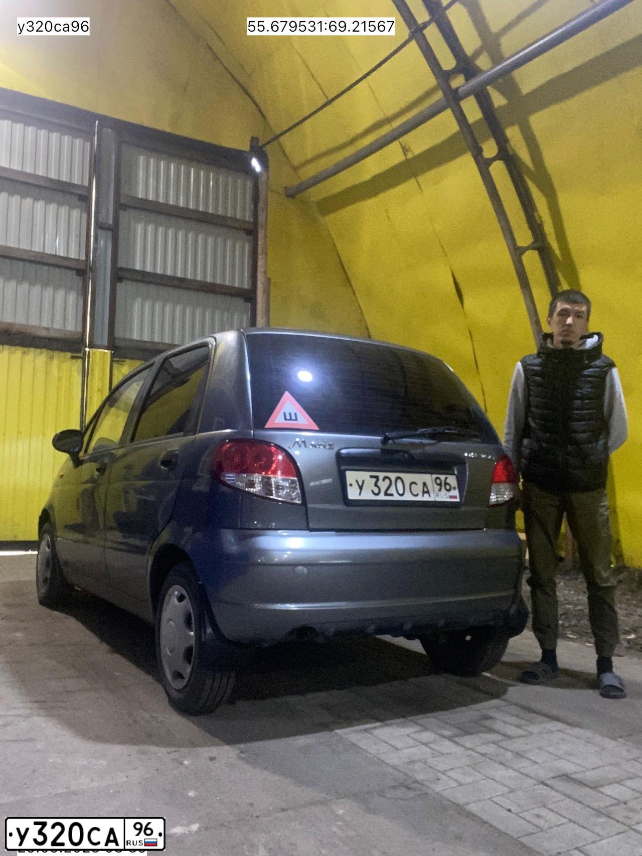 Фото автомобиля DAEWOO MATIZ, 2012 — госномер У320СА96. Цвет: ТЕМНО-СЕРЫЙ