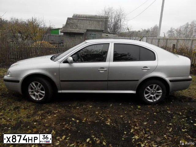 Фото автомобиля SKODA OCTAVIA, 2007 — госномер Т403КТ31. Цвет: Серебристый