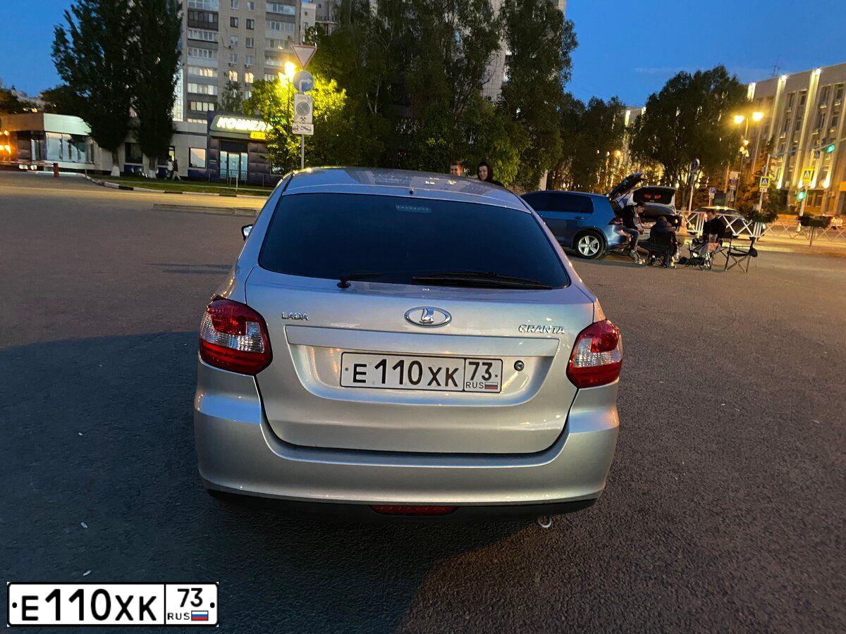 Фото автомобиля LADA 2191 GRANTA, 2017 — госномер Е110ХК73. Цвет: Серебристый