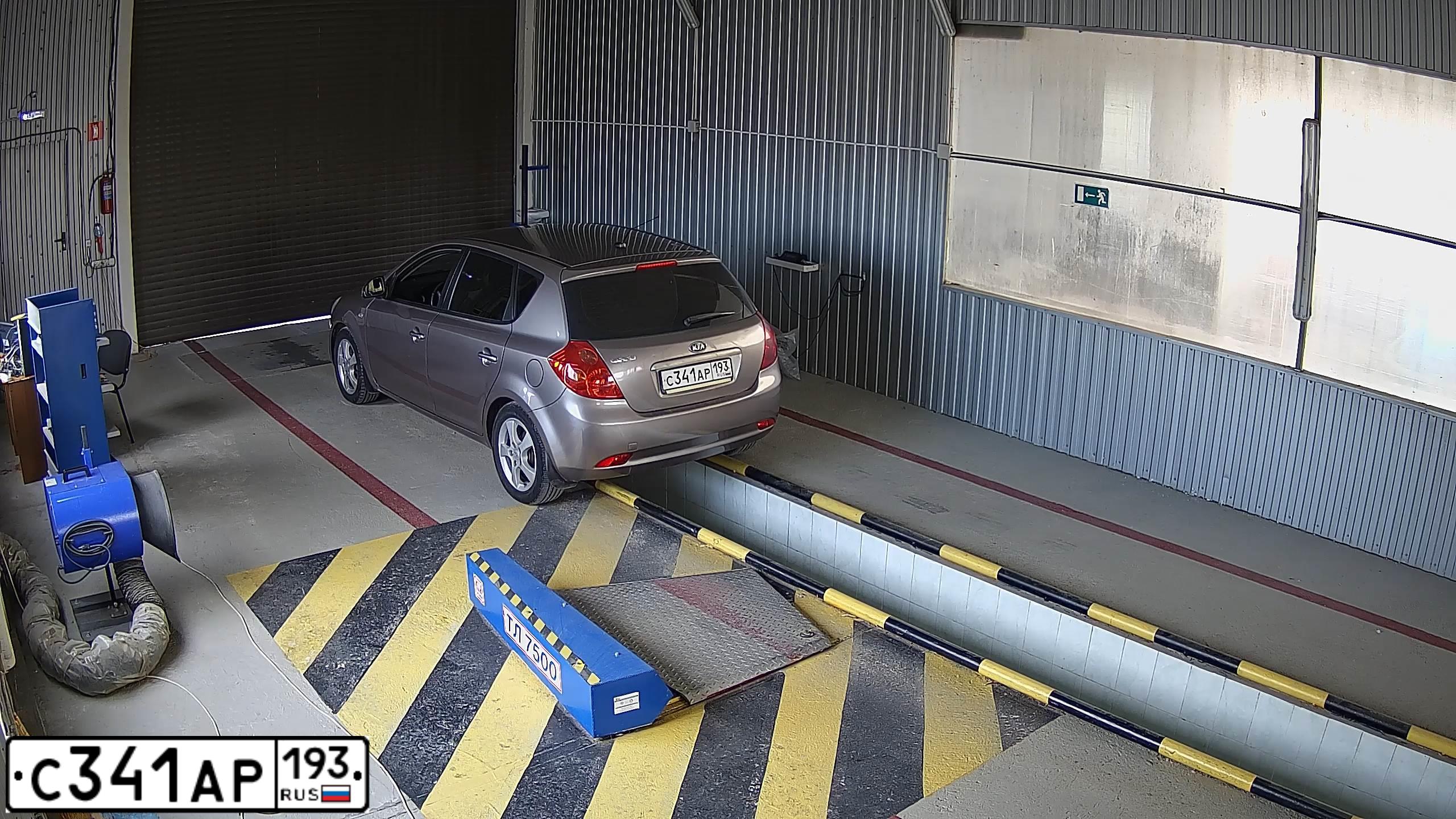 Фото автомобиля KIA CEED, 2007 — госномер С490НВ193