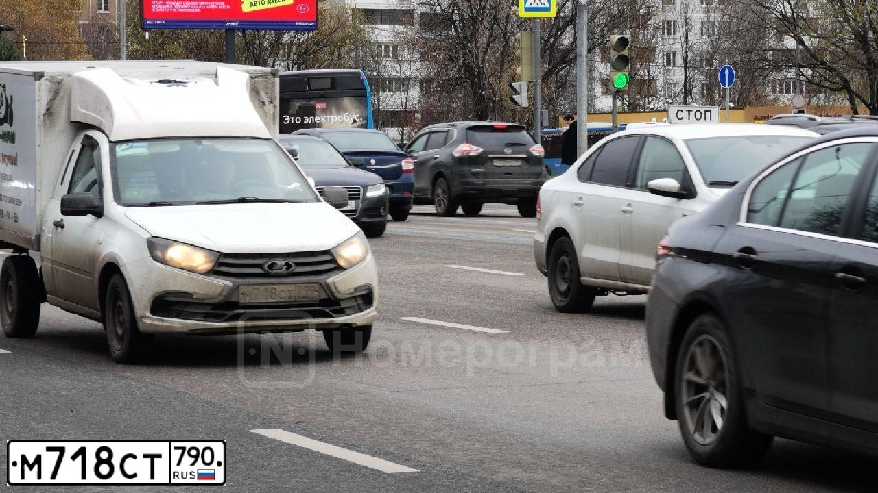 Фото автомобиля TAGAZ Z ACCENT, 2007 — госномер М718СТ790. Цвет: БЕЖЕВЫЙ