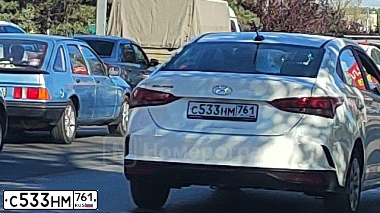 Фото автомобиля HYUNDAI SOLARIS, 2020 — госномер С533НМ761. Цвет: Белый