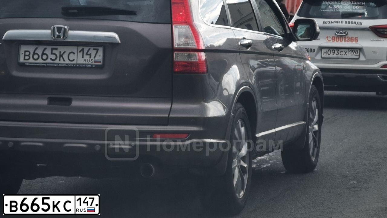 Фото автомобиля HONDA CR-V, 2011 — госномер К535ОР178. Цвет: СЕРО-КОРИЧНЕВЫЙ