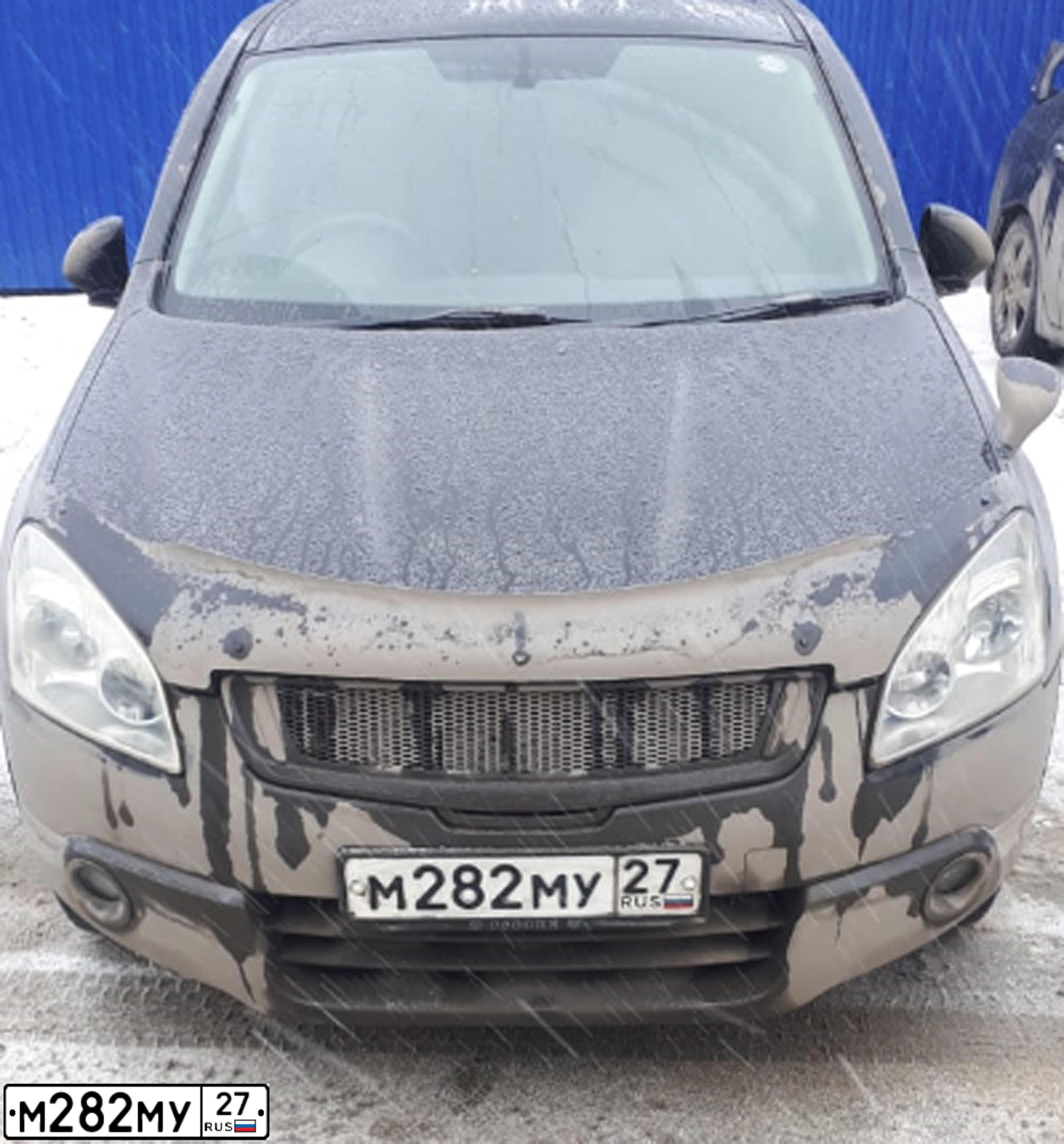 Фото автомобиля INFINITI QX56, 2004 — госномер У188УР27