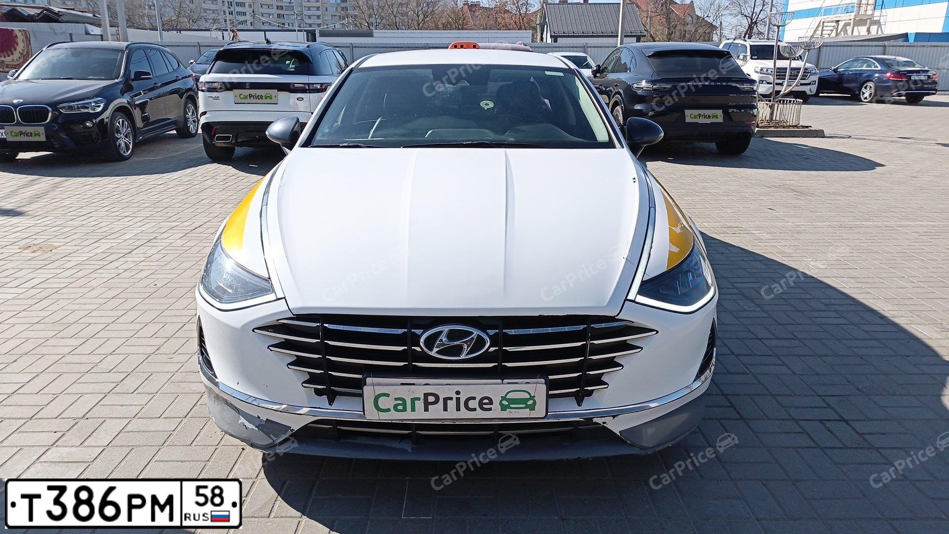 Фото автомобиля HYUNDAI SONATA, 2019 — госномер С570ЕХ550. Цвет: БЕЛЫЙ-ЖЕЛТЫЙ-СЕРЫЙ