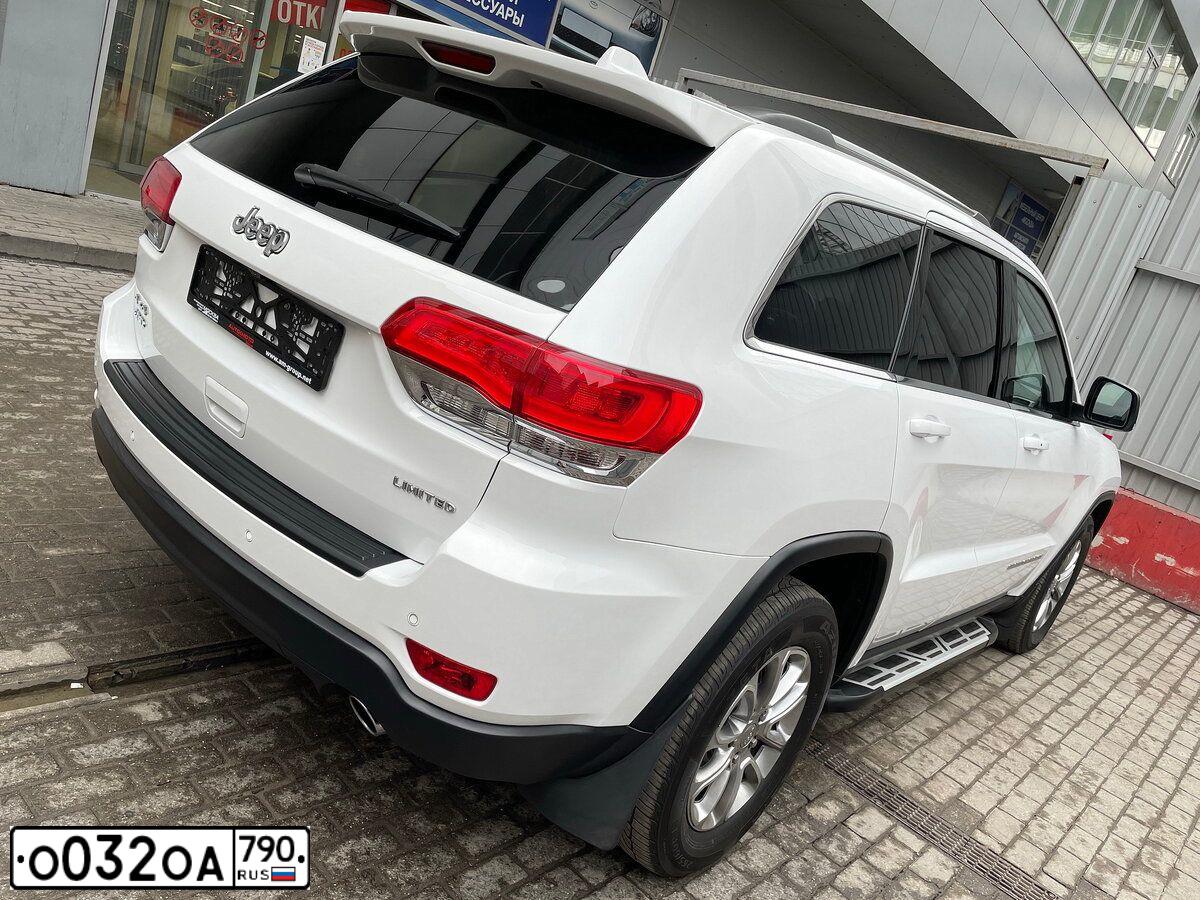 Фото автомобиля JEEP GRAND CHEROKEE, 2013 — госномер К929ВН156. Цвет: Белый
