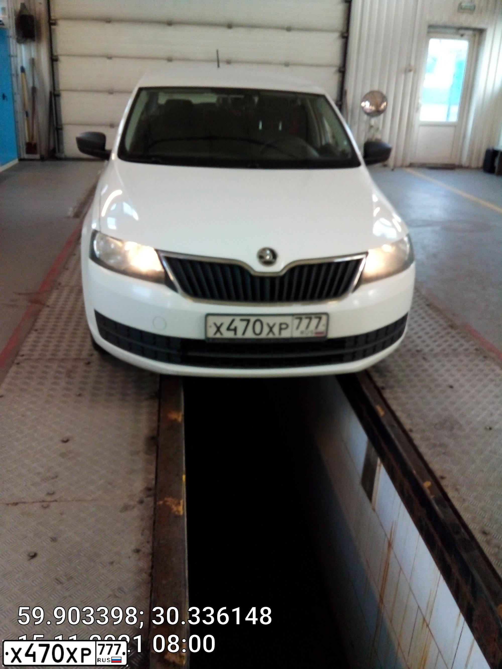 Фото автомобиля SKODA RAPID, 2017 — госномер Т742МК58. Цвет: Белый