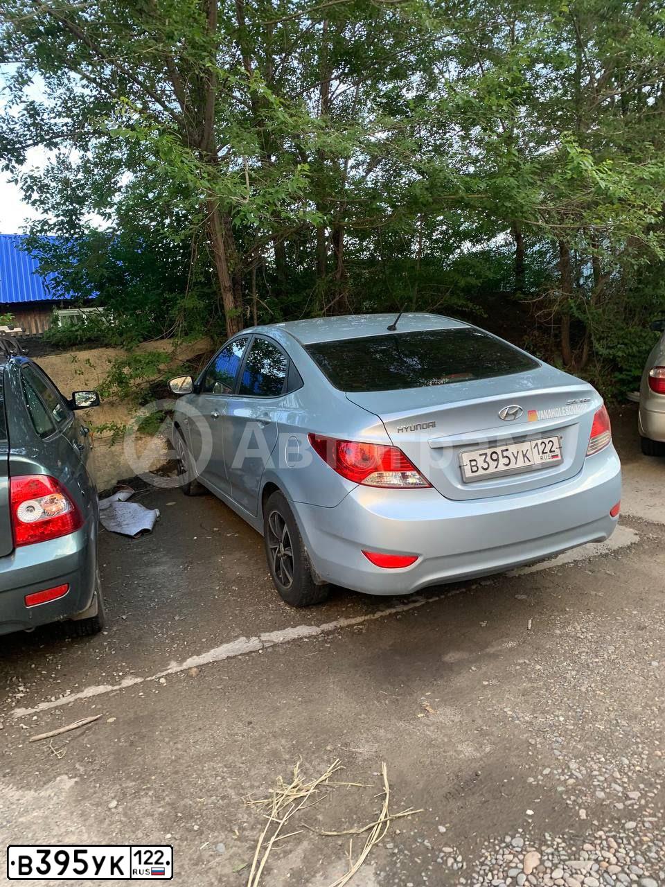 Фото автомобиля HYUNDAI SOLARIS, 2013 — госномер Т048ХК69. Цвет: СЕРО-ГОЛУБОЙ