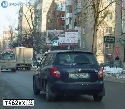 Фото автомобиля SKODA FABIA, 2011 — госномер У400ВК23. Цвет: СИНИЙ ТЕМНЫЙ