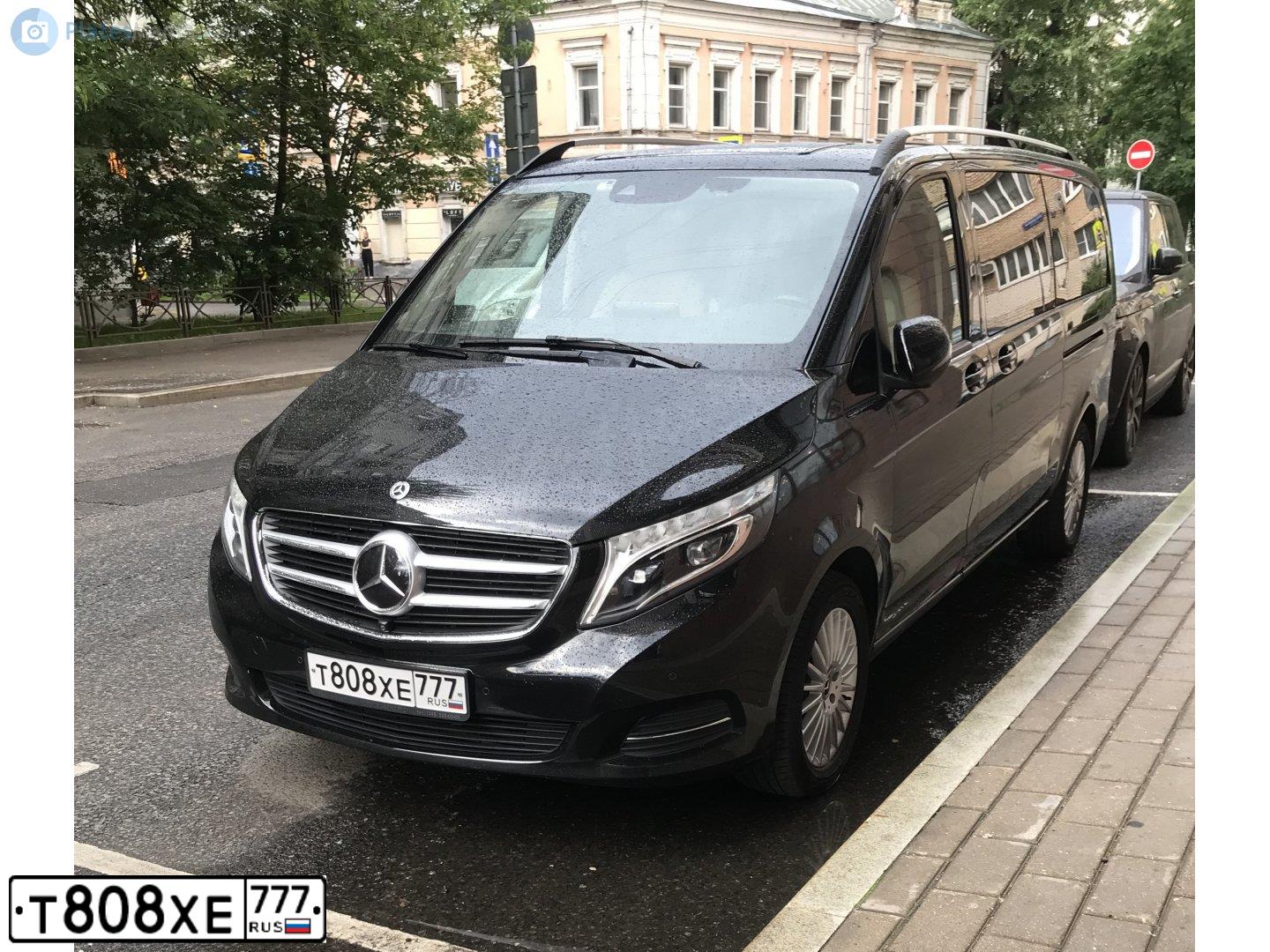 Фото автомобиля MERCEDES V-KLASSE, 2018 — госномер Т808ХЕ777. Цвет: ЧЕРНЫЙ