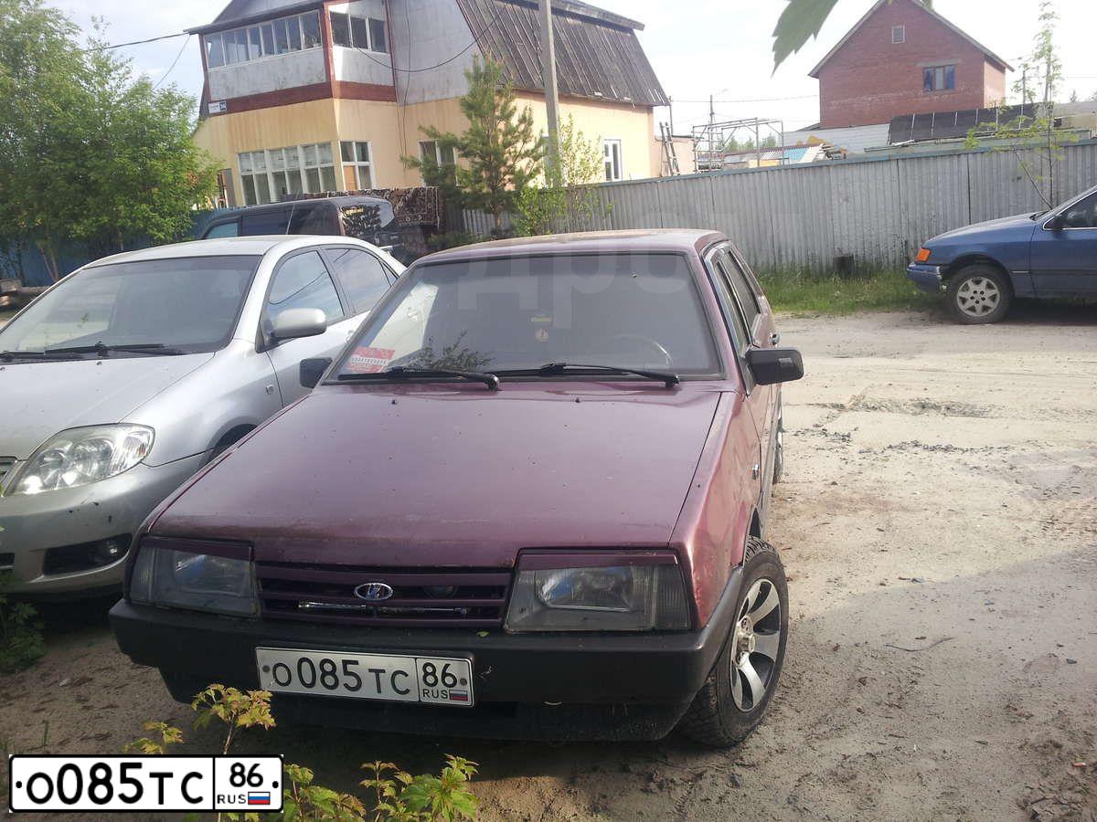 Фото автомобиля ВАЗ21099, 1995 — госномер В135РС86. Цвет: Красный