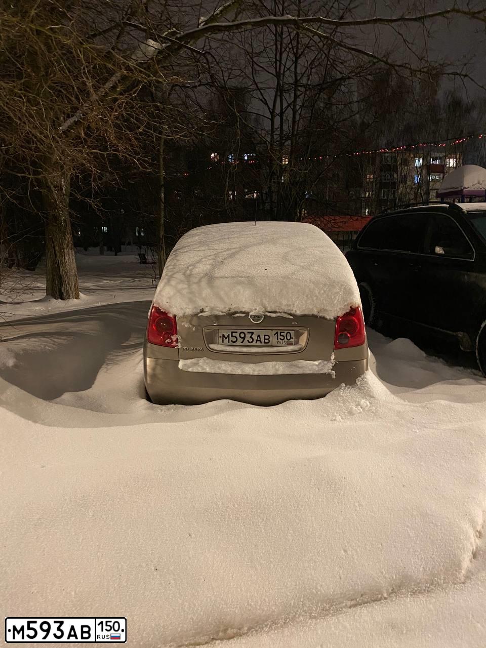 Фото автомобиля NISSAN PRIMERA, 2006 — госномер М593АВ150. Цвет: БЕЖЕВЫЙ