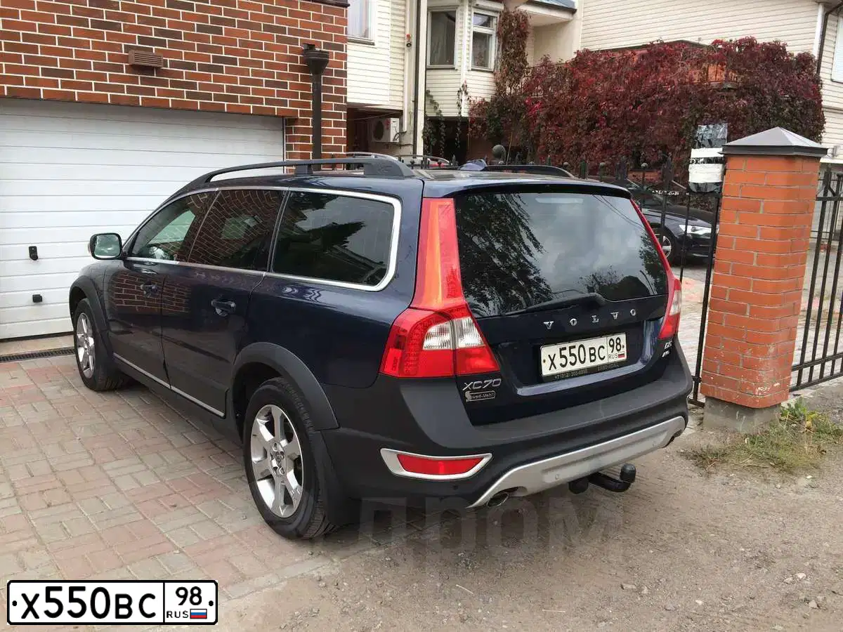 Фото автомобиля VOLVO XC70, 2011 — госномер К795МТ198. Цвет: синий