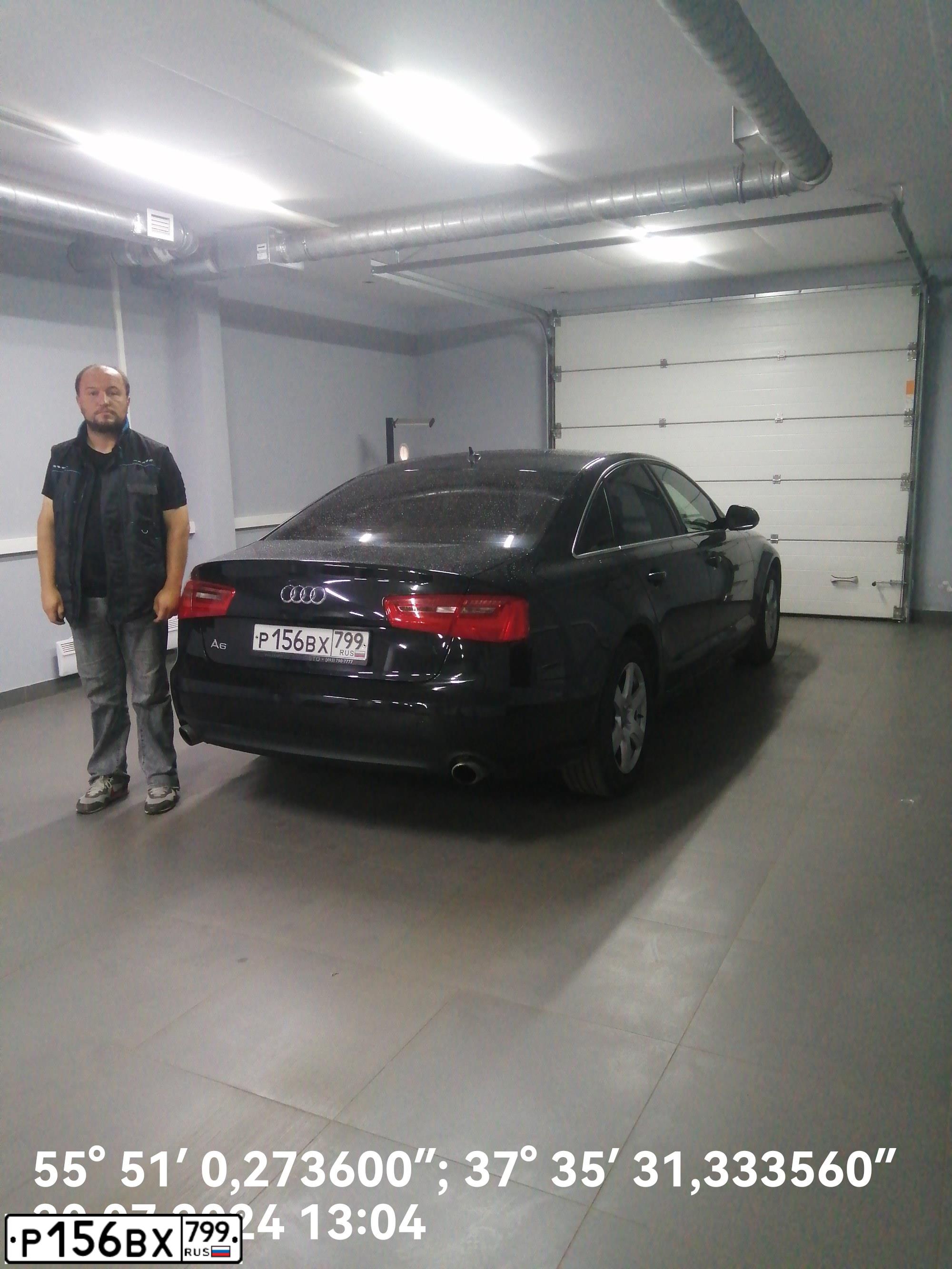 Фото автомобиля AUDI A6, 2013 — госномер Р156ВХ799. Цвет: ЧЕРНЫЙ