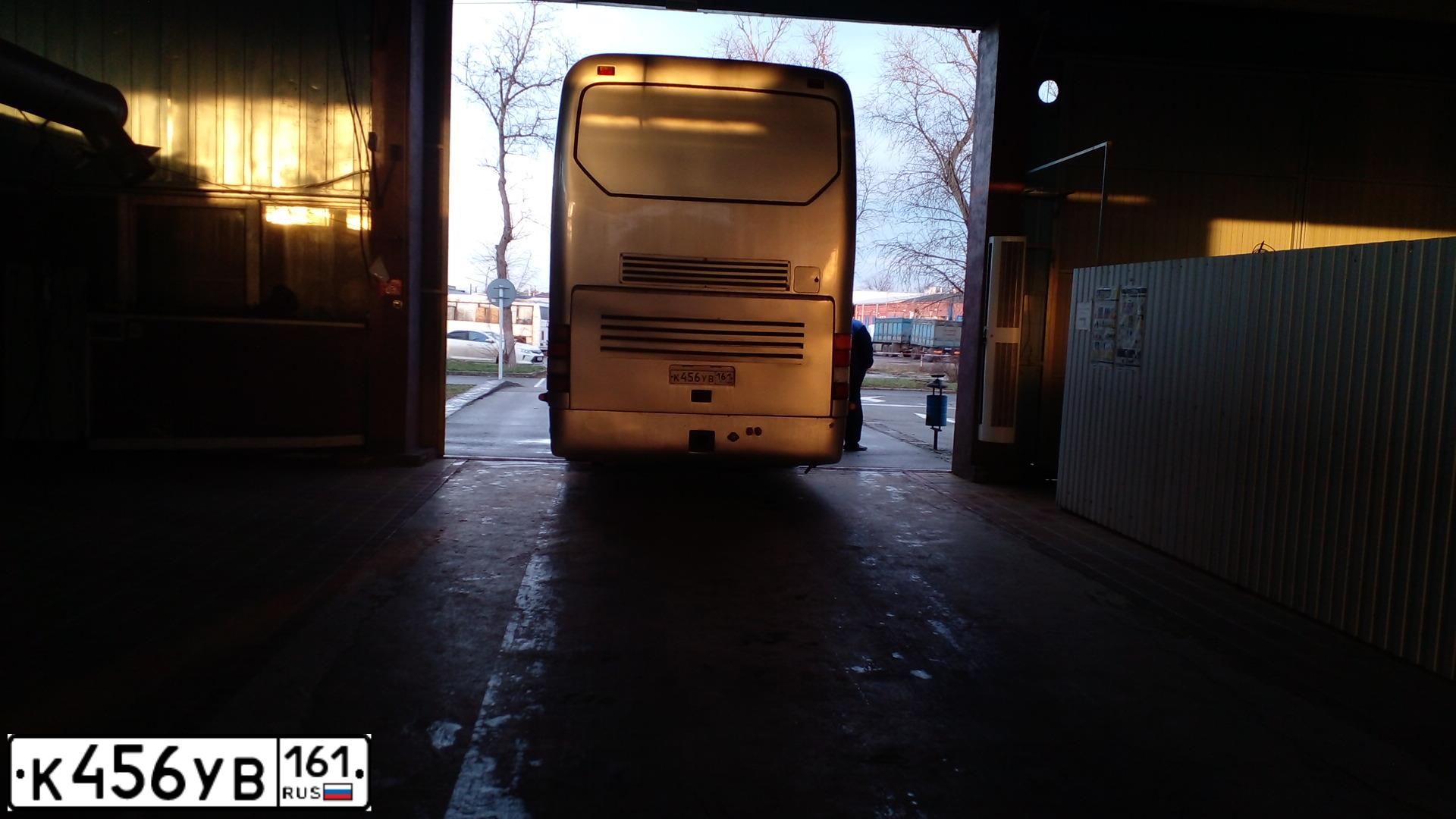 Фото автомобиля NEOPLAN TRANSLINER, 2002 — госномер К456УВ93. Цвет: СЕРЫЙ
