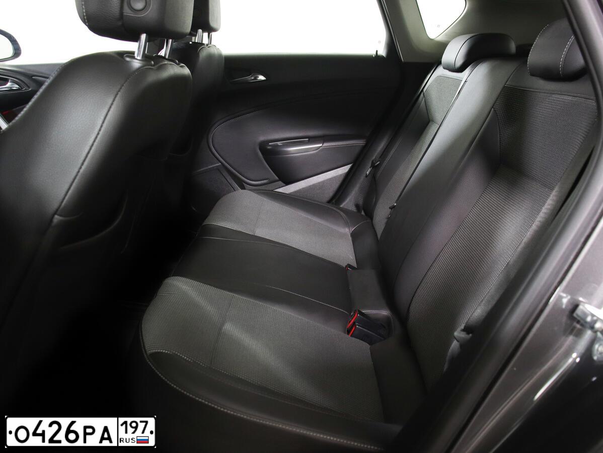 Фото автомобиля OPEL ASTRA, 2011 — госномер Т180ВА180. Цвет: Серый
