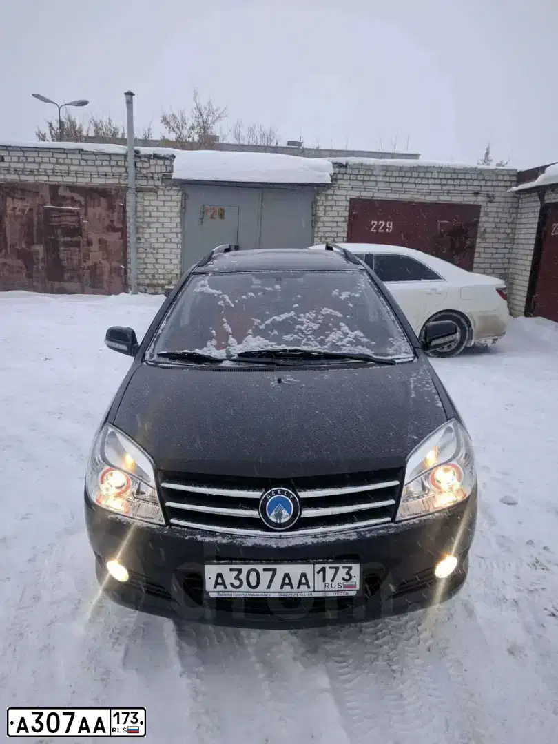 Фото автомобиля GEELY MK CROSS, 2013 — госномер А307АА173. Цвет: ЧЕРНЫЙ